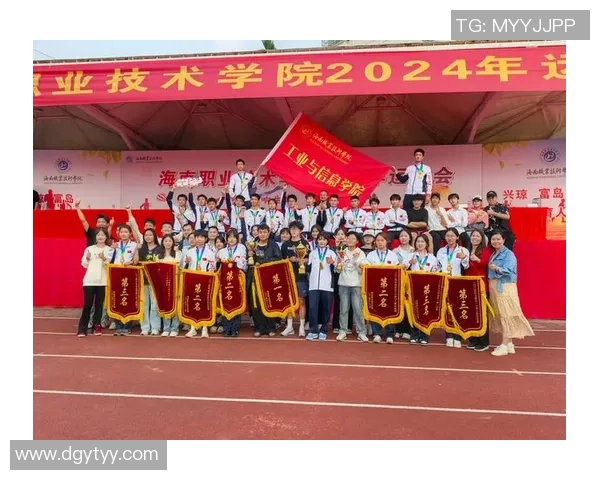 重庆篮球队在联合会杯中的拼搏历程与荣耀时刻全景回顾